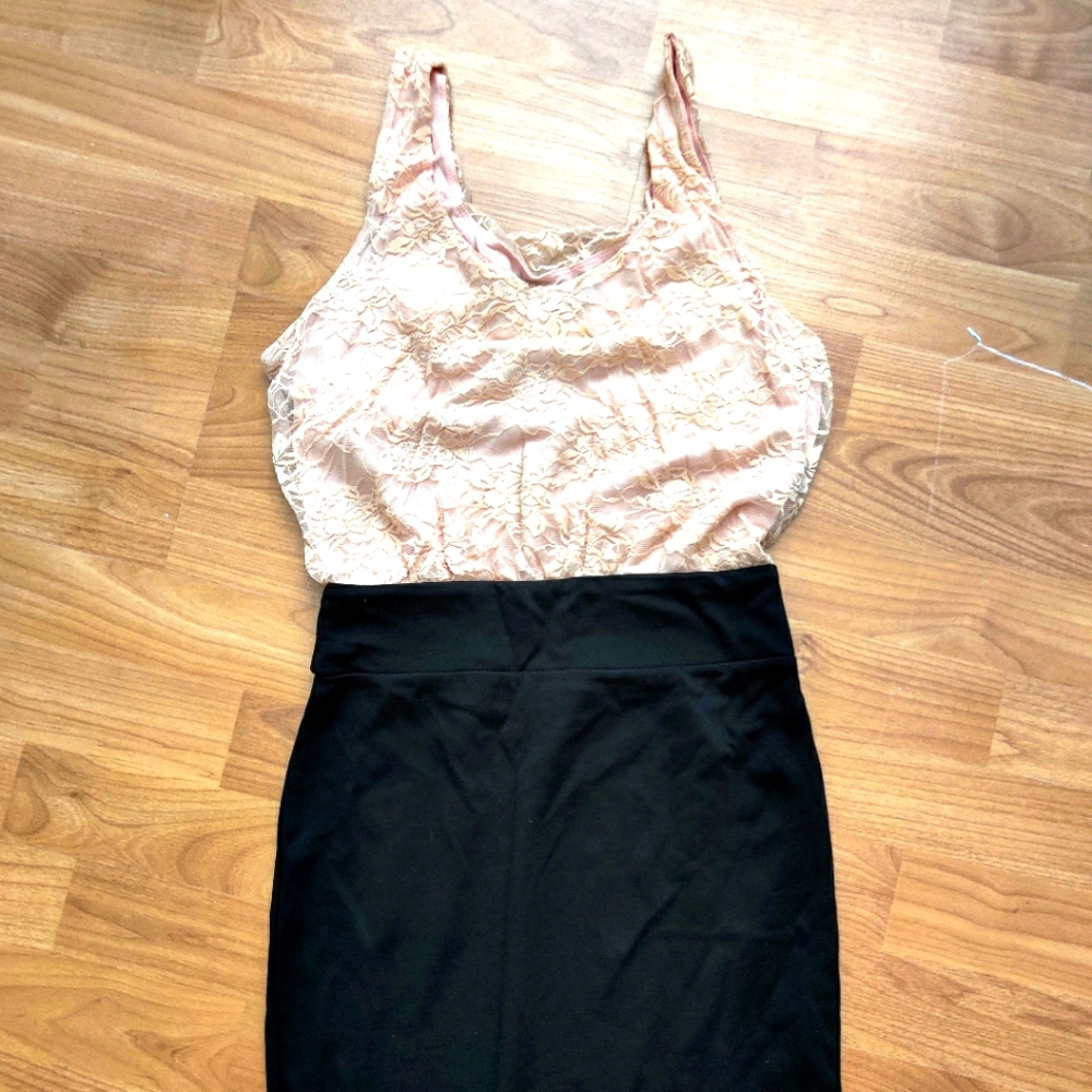 Forever 21 Lace Top Dress S